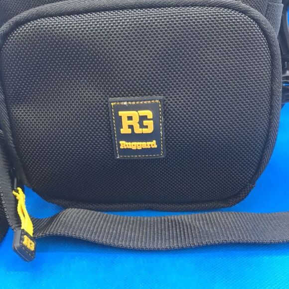 Ruggard Hunter 25 DSLR Holster Bag - Picture 2 of 16